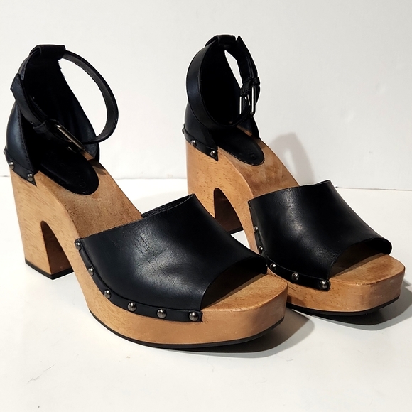Lucky Brand Shoes - Lucky Brand Nelora Black Platform Leather Women's Sandals Size 8 EUC!
